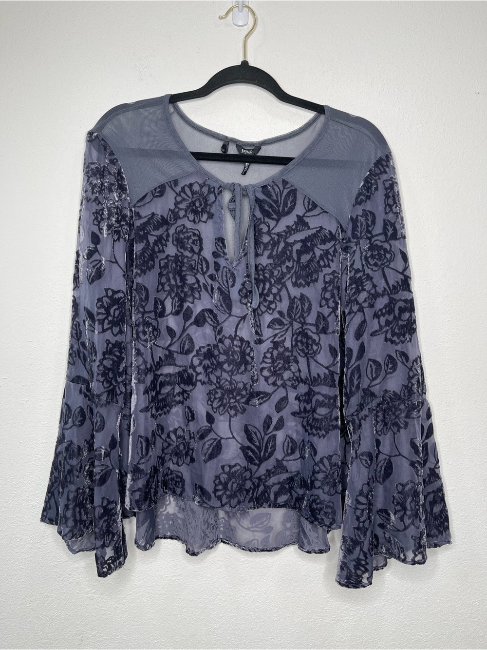 Buffalo David Bitton Top Womens Size L Velvet Floral Bell Sleeve Blue Babydoll